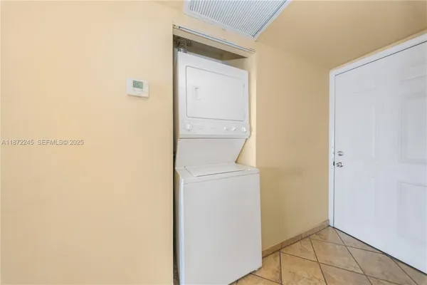 $284,000 | 5689 West 28th Avenue, Unit 5689, Hialeah, FL 33016