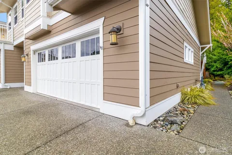 a view of a house with a outdoor space