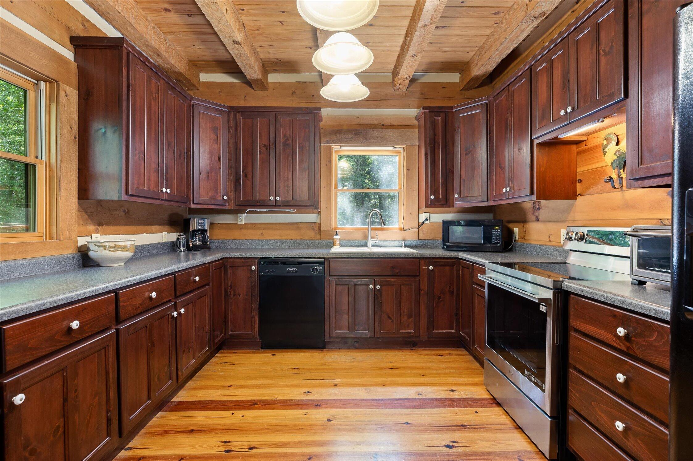 390 Moon Lake Road Mentone, AL 35984 - Photo 21 of 60 31-Moon Lake-30