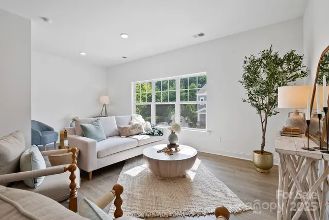 $349,900 | 184 Cherry Spgs Lane, Unit 1B, Asheville, NC 28804