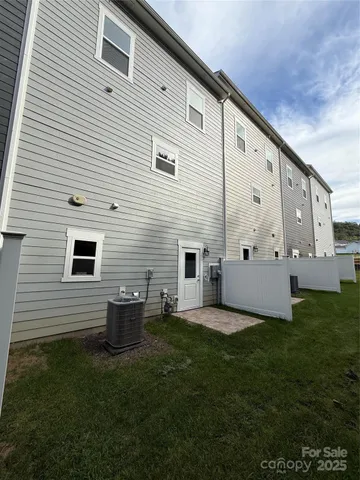 $349,900 | 184 Cherry Spgs Lane, Unit 1B, Asheville, NC 28804