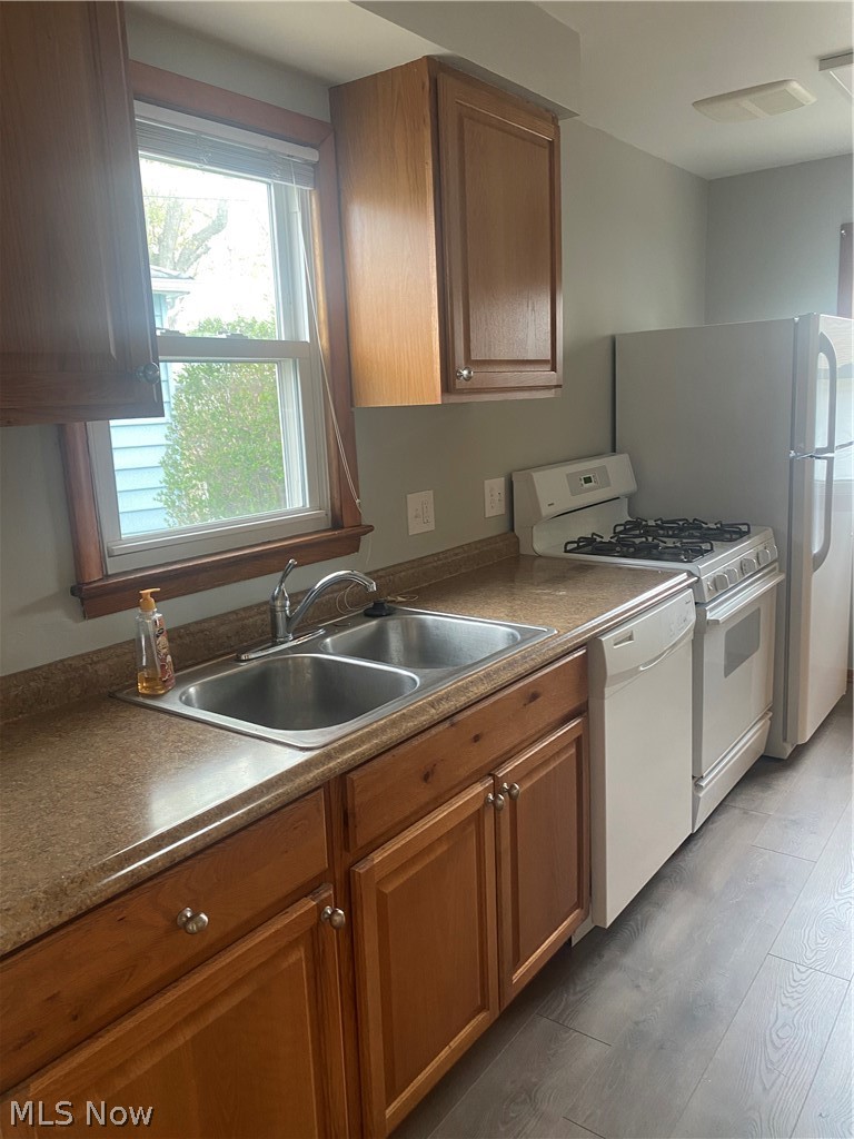 5536 Hauserman Road Cleveland, OH 44130 - Photo 6 of 19