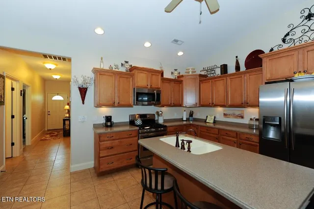 $1,800 | 2715 Waters Pl Drive, Maryville, TN 37803