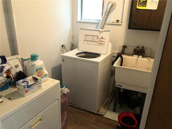 $895 | 318 Saline Street, Unit 1, Pittsburgh, PA 15207