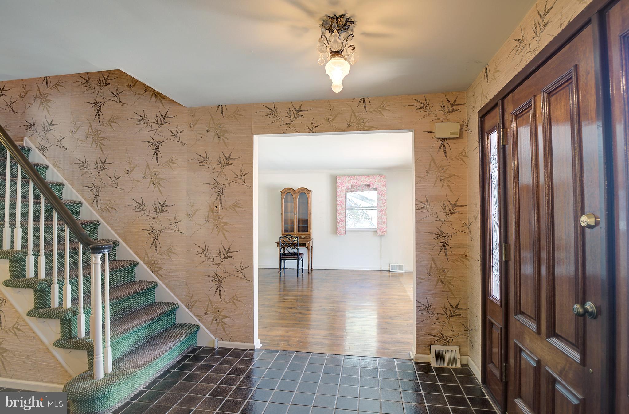 1630 Pennypack Road Huntingdon Valley, PA 19006 - Photo 5 of 42