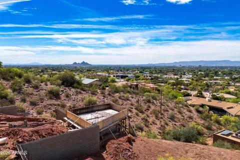 $2,500,000 | 4839 East Grandview Lane, Unit 45, Phoenix, AZ 85251