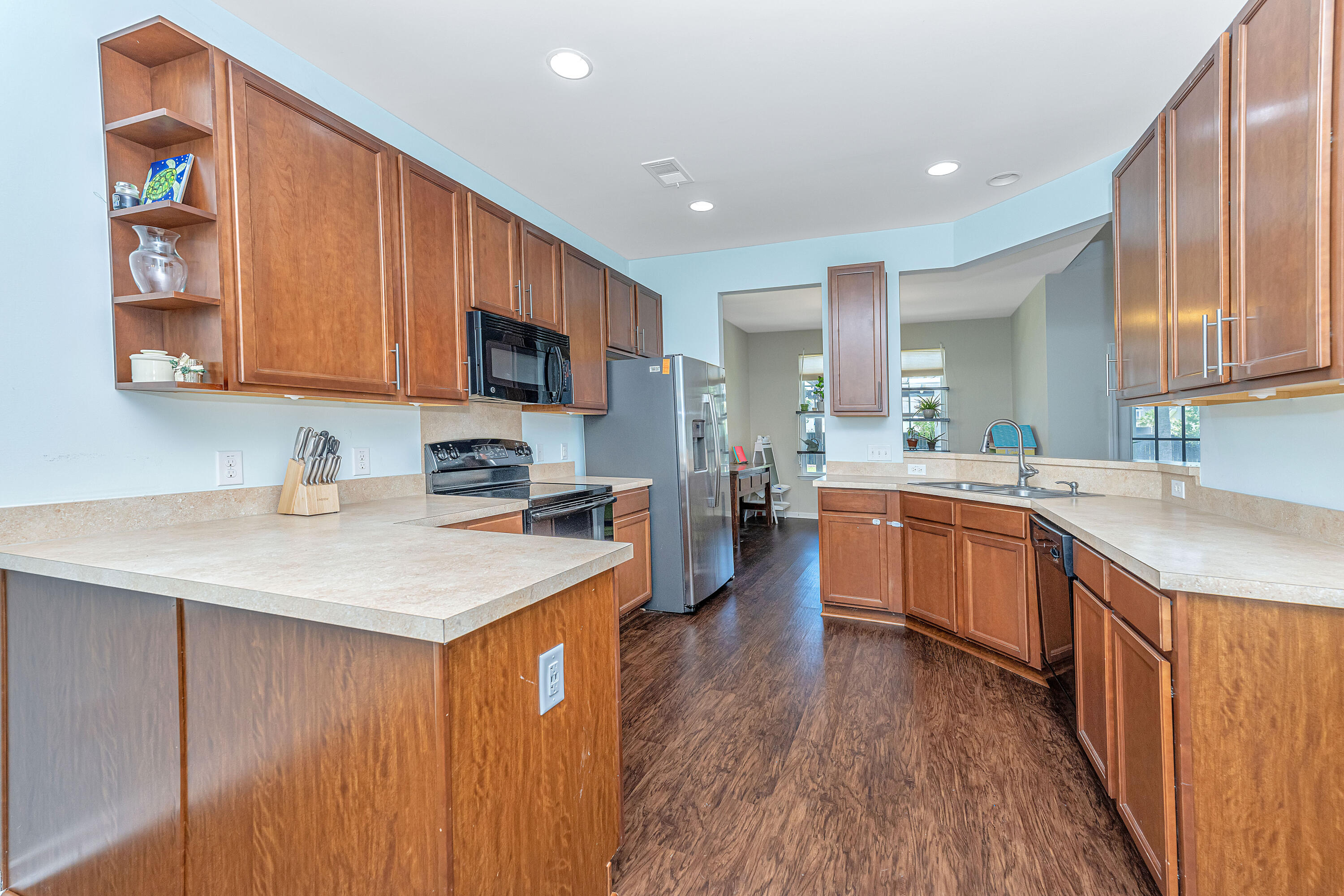 2146 Pimlico Drive Ridgeville, SC 29472 - Photo 8 of 35 Ample Counter Space