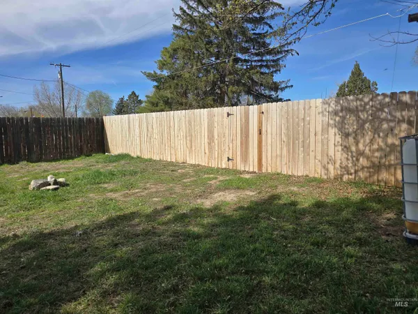 $214,900 | 516 West Ave C, Jerome, ID 83338