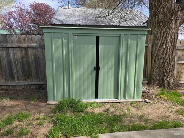 $214,900 | 516 West Ave C, Jerome, ID 83338