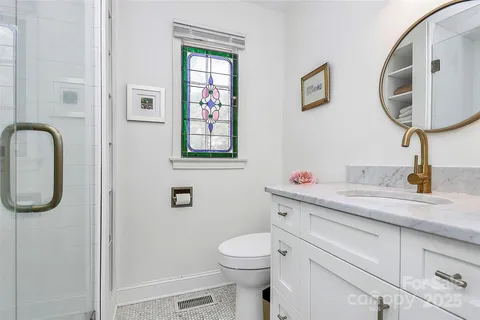 $376,000 | 1817 Jameston Drive, Charlotte, NC 28209