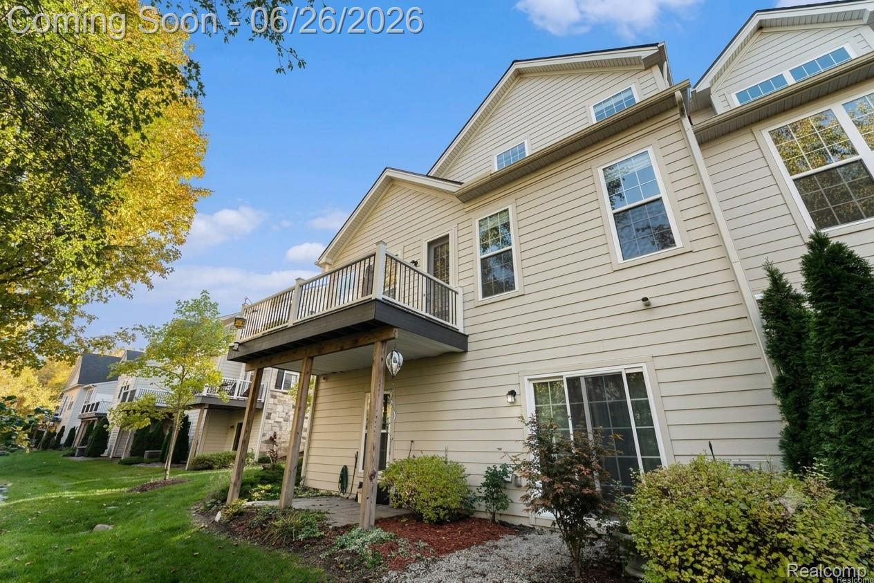 42832 Cardinal Way Novi, MI 48375 - Photo 41 of 47 exterior.jpg