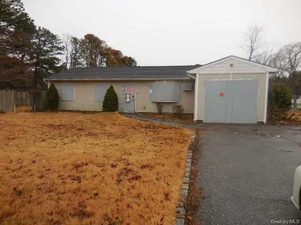 a view of a house with a outdoor space
