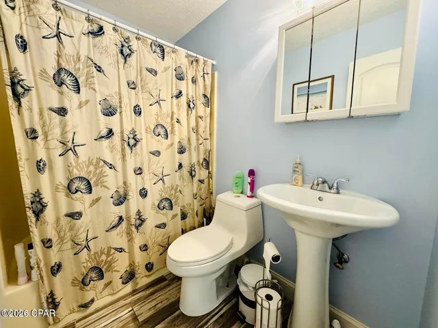 $2,100 | 3415 West 19th Street, Unit 8, Panama City, FL 32405