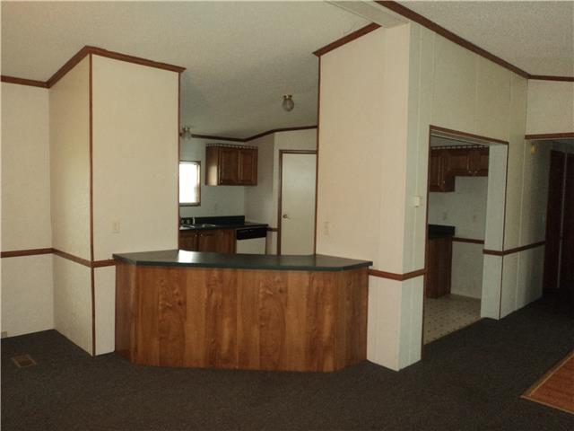 2255 Frazier Road Beechgrove, TN 37018 - Photo 8 of 12 The breakfast bar