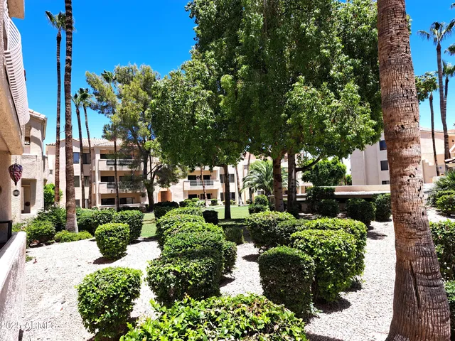 $264,900 | 19400 North Westbrook Parkway, Unit 121, Peoria, AZ 85382