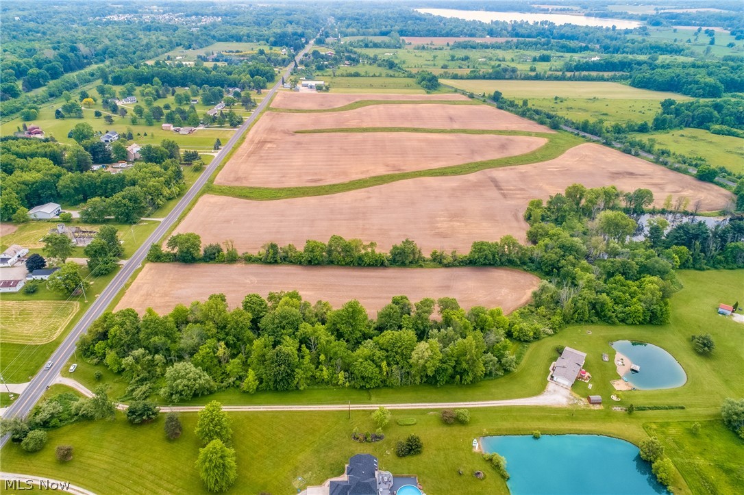 6620 Lake Road Medina, OH 44256 - Photo 10 of 33 Gallery Image 10