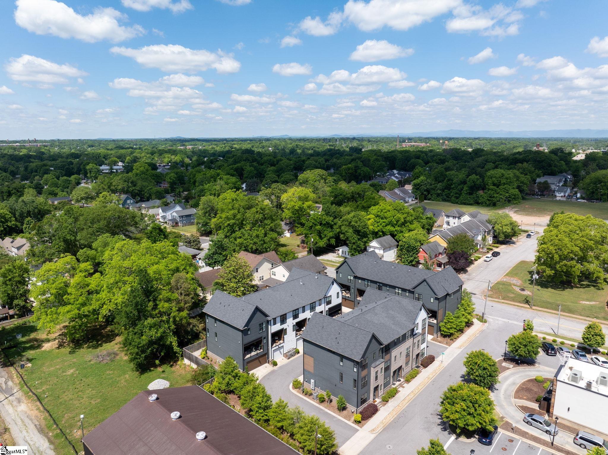 10 Hub Street Greenville, SC 29601 - Photo 35 of 43