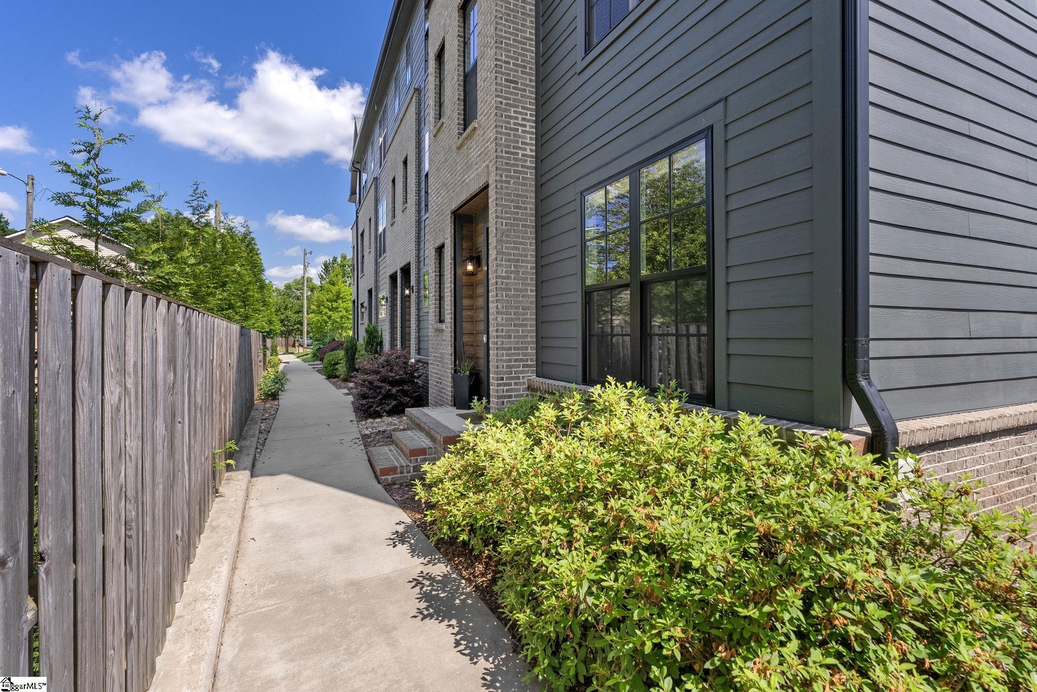 10 Hub Street Greenville, SC 29601 - Photo 40 of 43