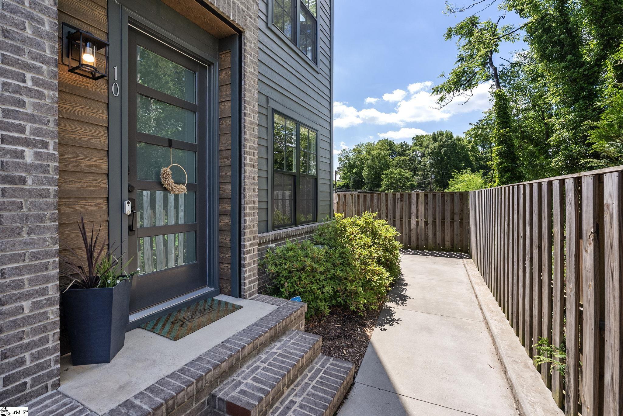 10 Hub Street Greenville, SC 29601 - Photo 41 of 43