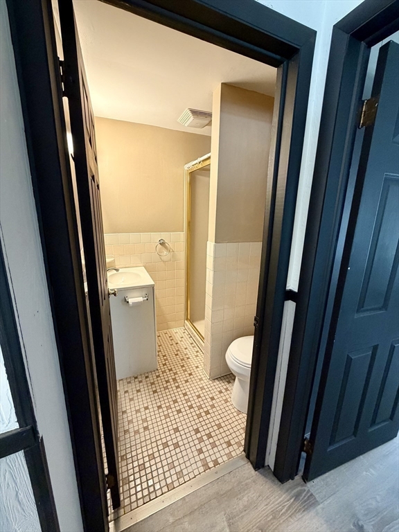 151 Carpenter Hill Road, Unit 2 Charlton, MA 01507 - Photo 9 of 11