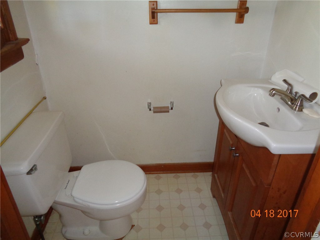 14301 Happy Hill Road Chester, VA 23831 - Photo 12 of 40 Gallery Image 12
