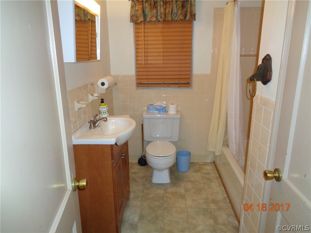 14301 Happy Hill Road Chester, VA 23831 - Photo 16 of 40 Gallery Image 16