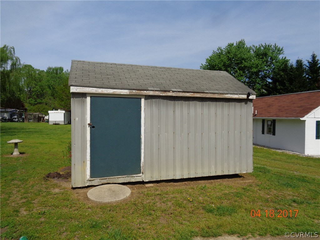 14301 Happy Hill Road Chester, VA 23831 - Photo 35 of 40 Gallery Image 35