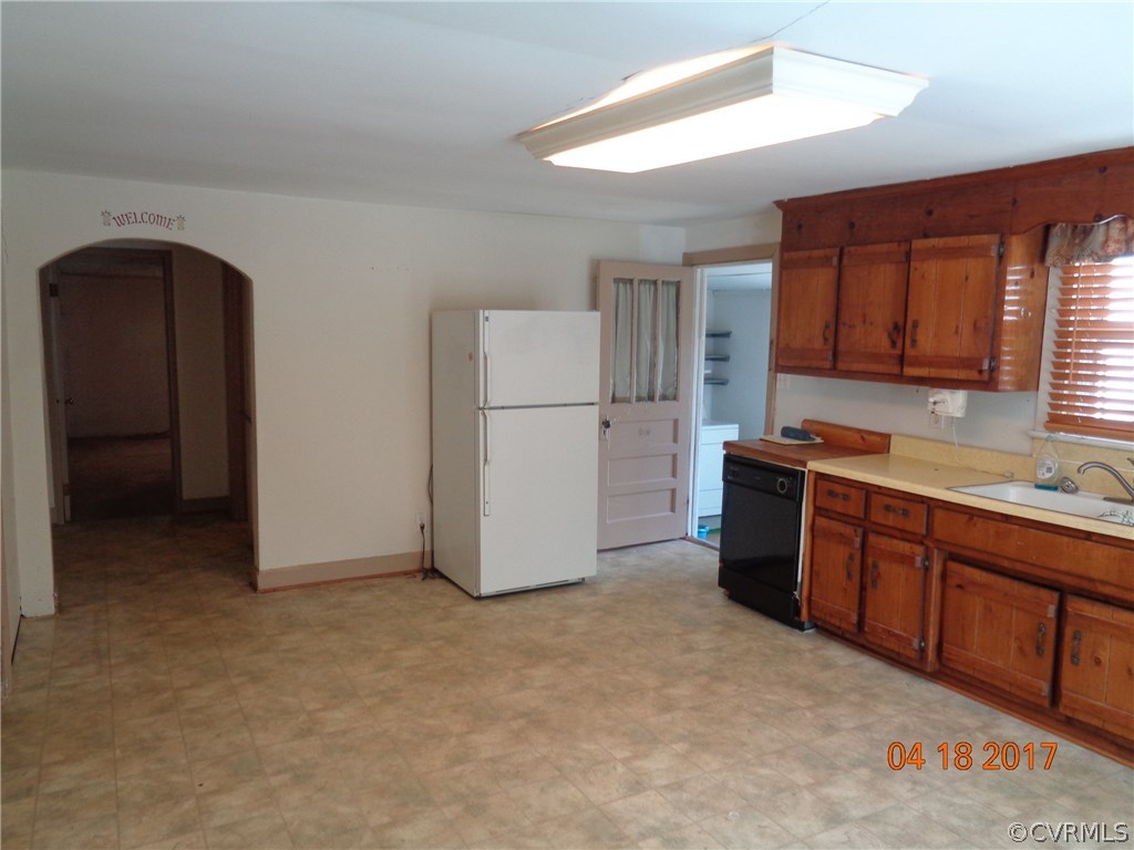 14301 Happy Hill Road Chester, VA 23831 - Photo 5 of 40 Gallery Image 5