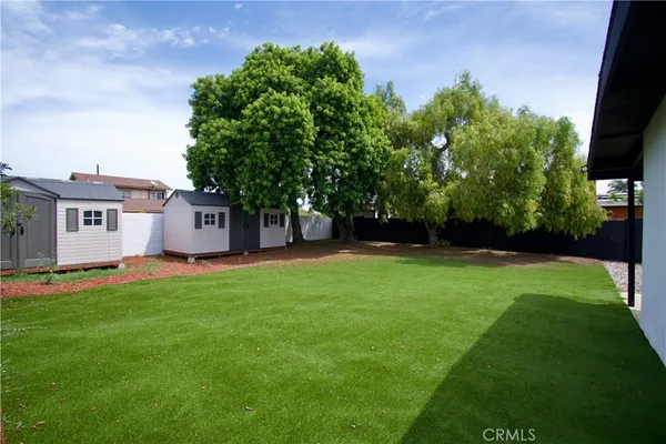 $4,000 | 820 Iris Avenue, Imperial Beach, CA 91932