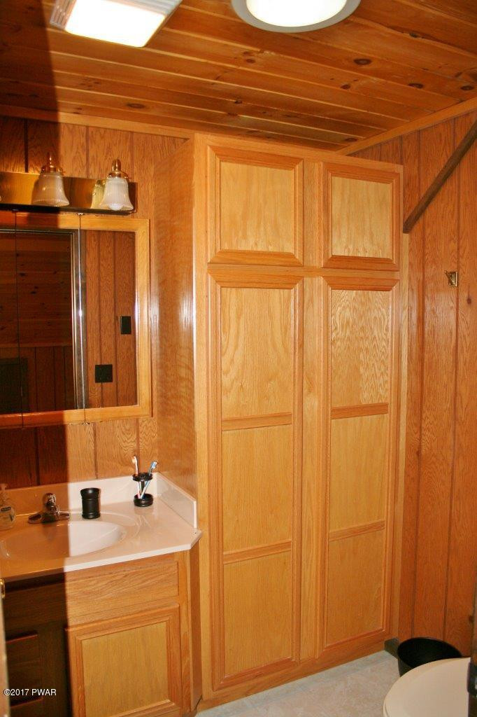 33 Rock Road Lakeville, PA 18438 - Photo 21 of 35