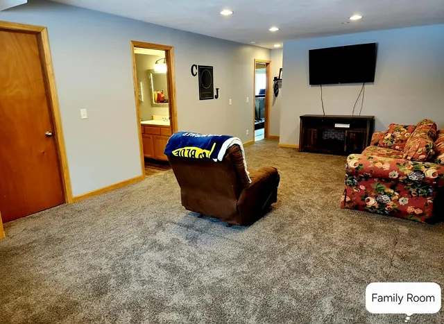 $327,500 | 3928 Arrowhead Trail, Allegan, MI 49010