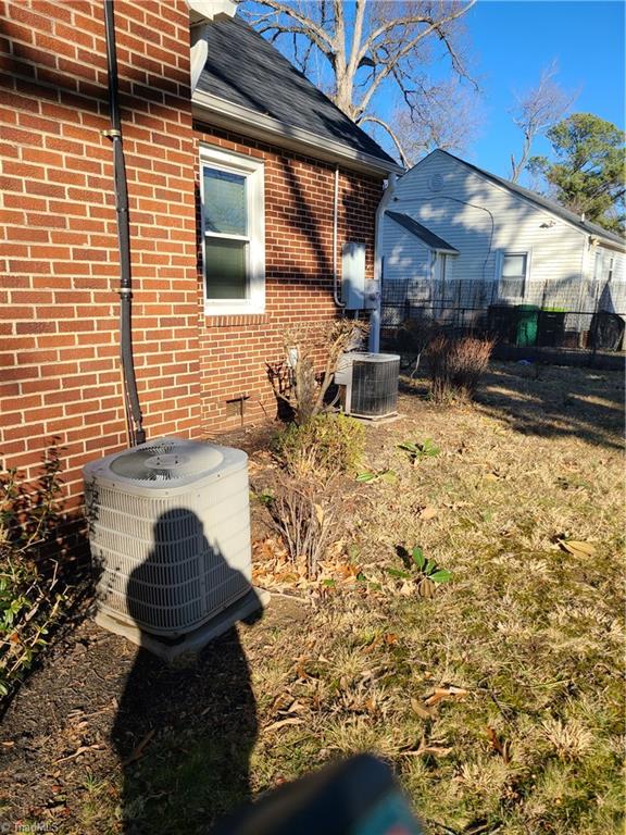 206 West Moore Avenue High Point, NC 27263 - Photo 4 of 25