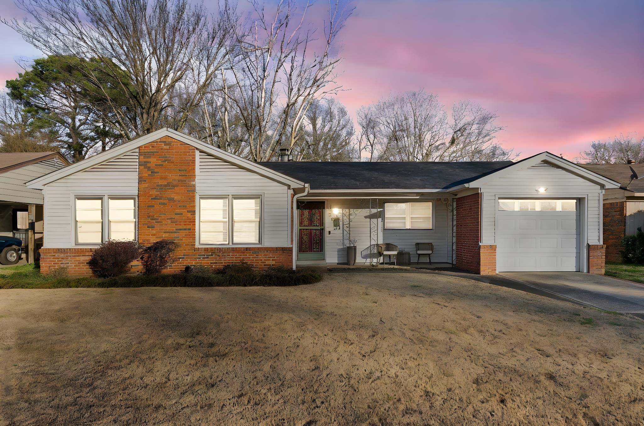 1534 Ivy Road Memphis, TN 38117 - Photo 2 of 21