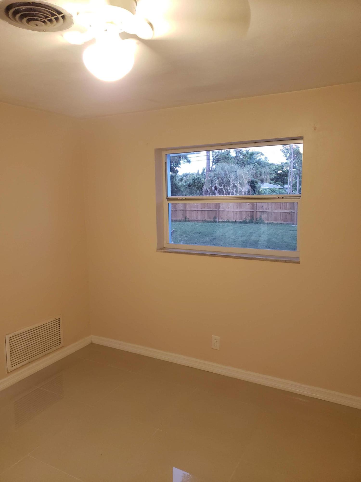 4308 Foss Road Lake Worth, FL 33461 - Photo 11 of 14 20201015_185252