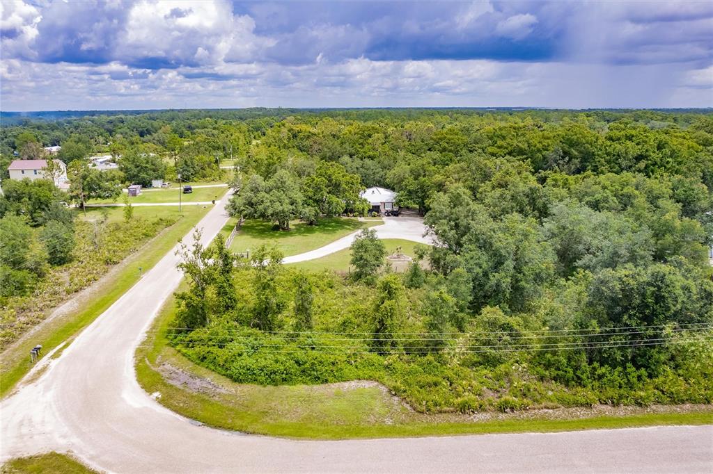 Southwest Gator Trail Arcadia, FL 34266 - Photo 3 of 9 a view of a garden