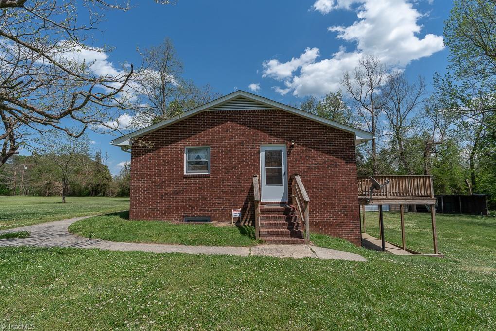 6227 Davis Mill Road Randleman, NC 27317 - Photo 7 of 28 Gallery Image 7