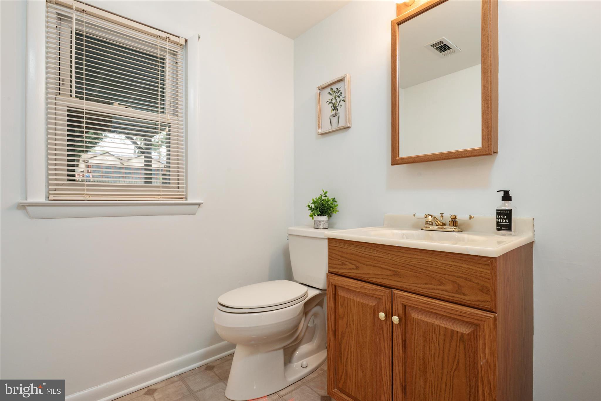 141 Delaware Avenue Pasadena, MD 21122 - Photo 24 of 36