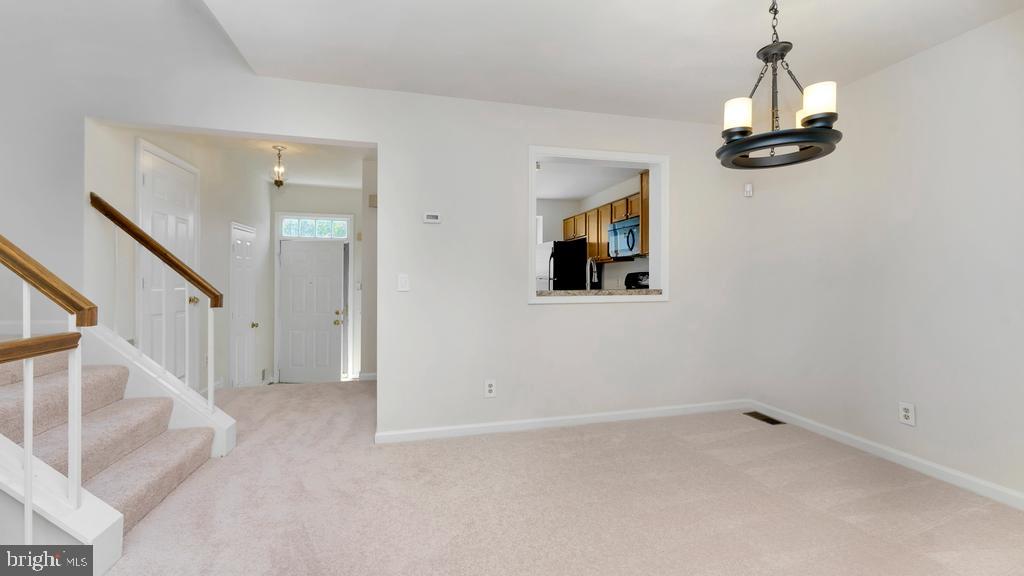 206 Harrogate Road Fredericksburg, VA 22406 - Photo 4 of 25