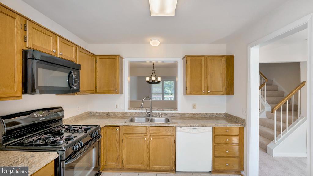 206 Harrogate Road Fredericksburg, VA 22406 - Photo 6 of 25