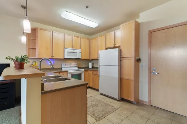 $220,000 | 201 East Lane Street, Unit 106, Sun Prairie, WI 53590