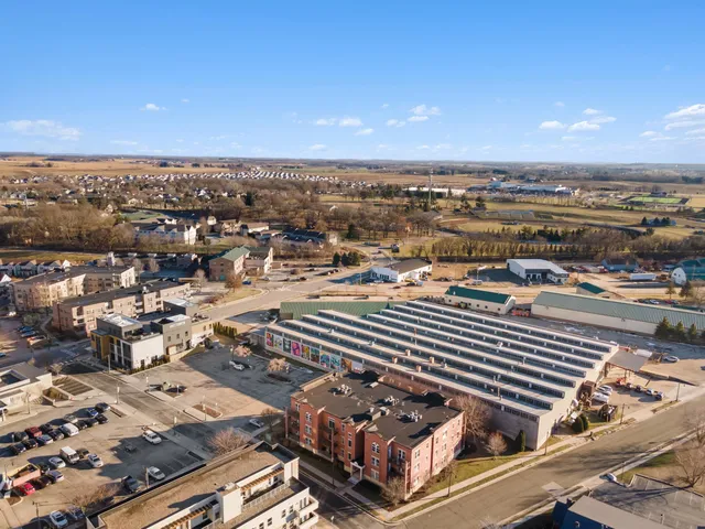 $220,000 | 201 East Lane Street, Unit 106, Sun Prairie, WI 53590