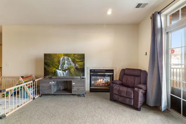 $220,000 | 201 East Lane Street, Unit 106, Sun Prairie, WI 53590