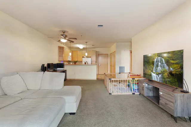 $220,000 | 201 East Lane Street, Unit 106, Sun Prairie, WI 53590