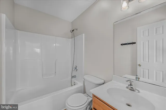 $1,950 | 27 Fiser Lane, Martinsburg, WV 25404