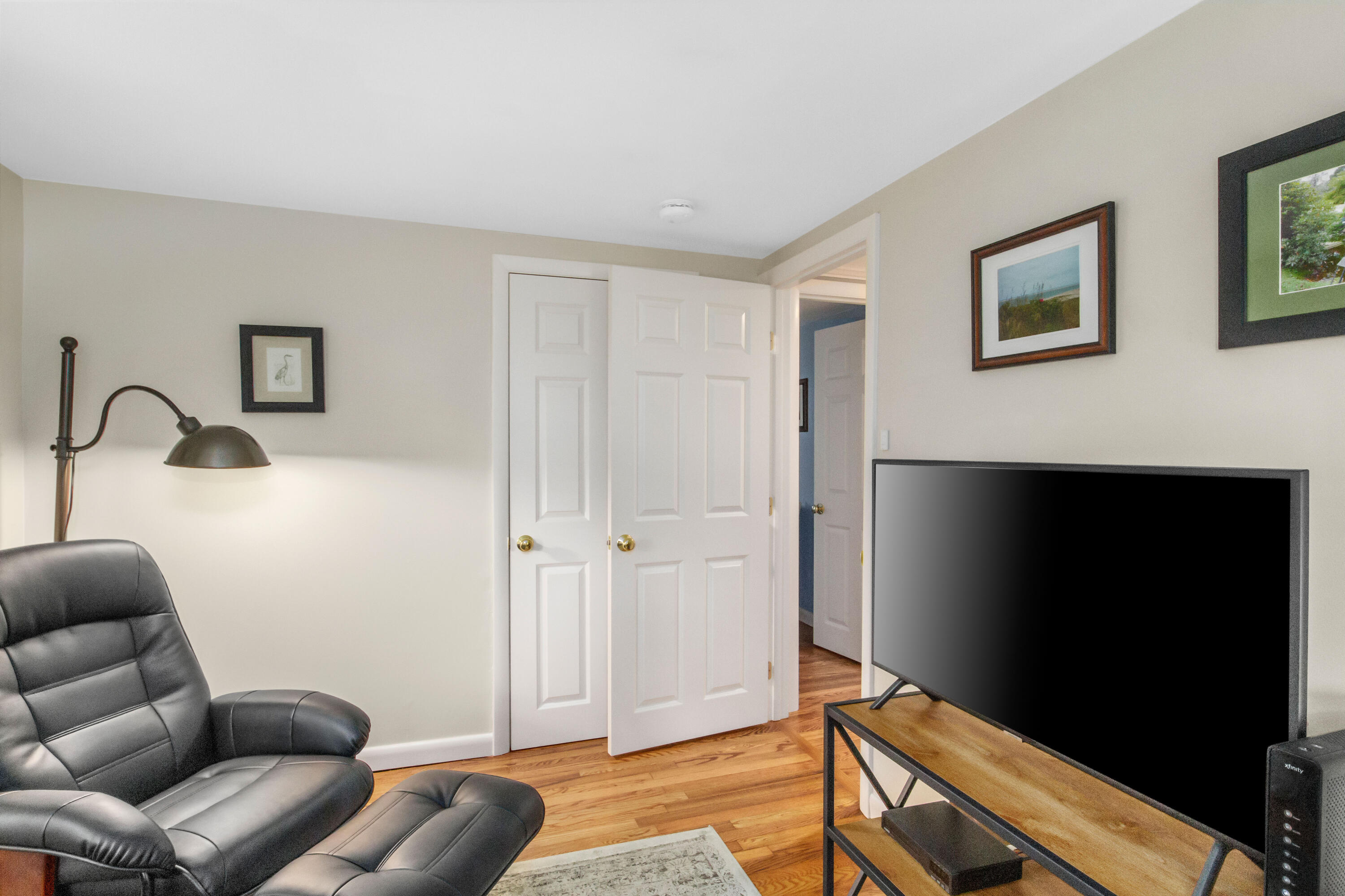 306 Old Queen Anne Road Chatham, MA 02633 - Photo 29 of 41 a living room with furniture