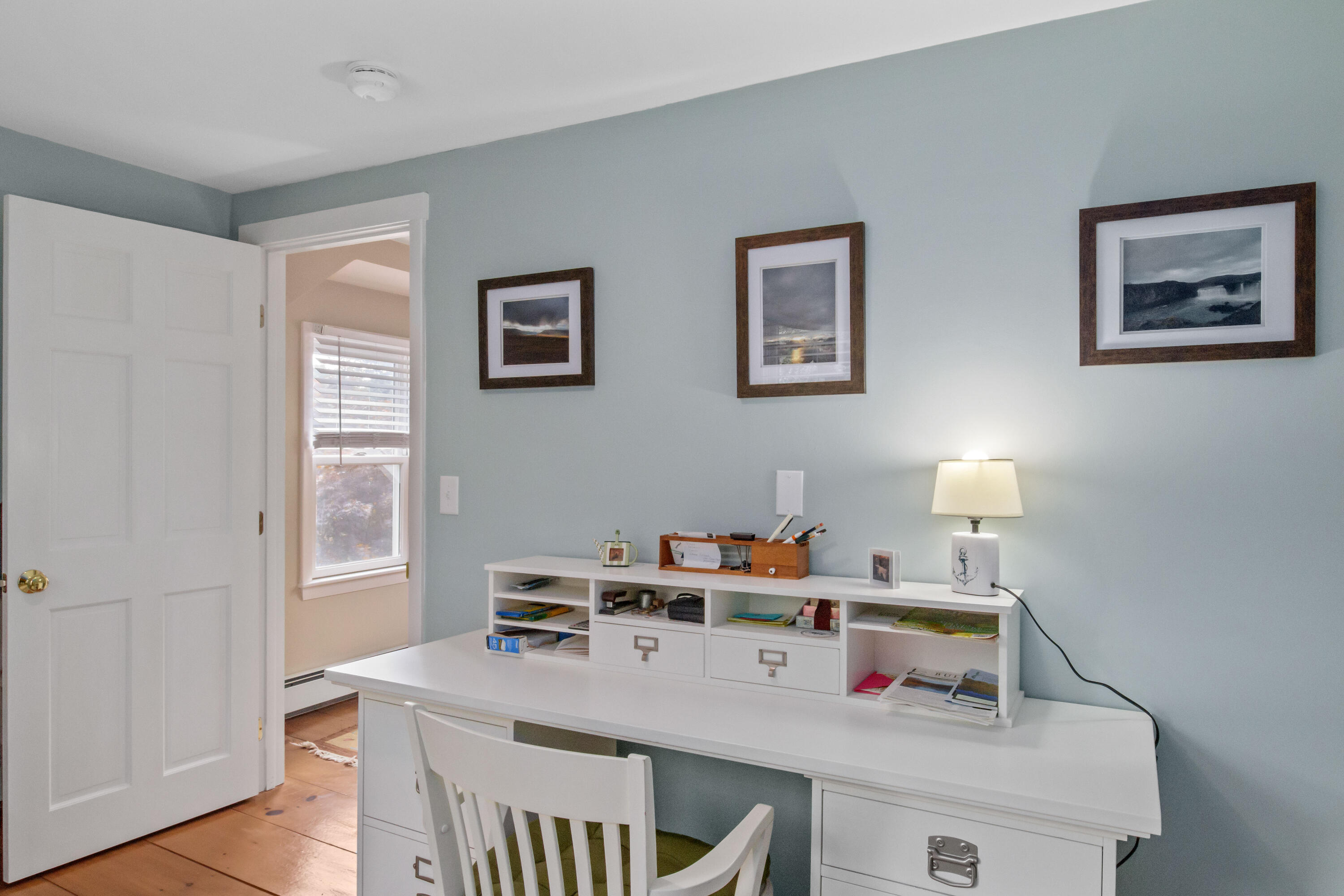 306 Old Queen Anne Road Chatham, MA 02633 - Photo 31 of 41 a dining room with a window