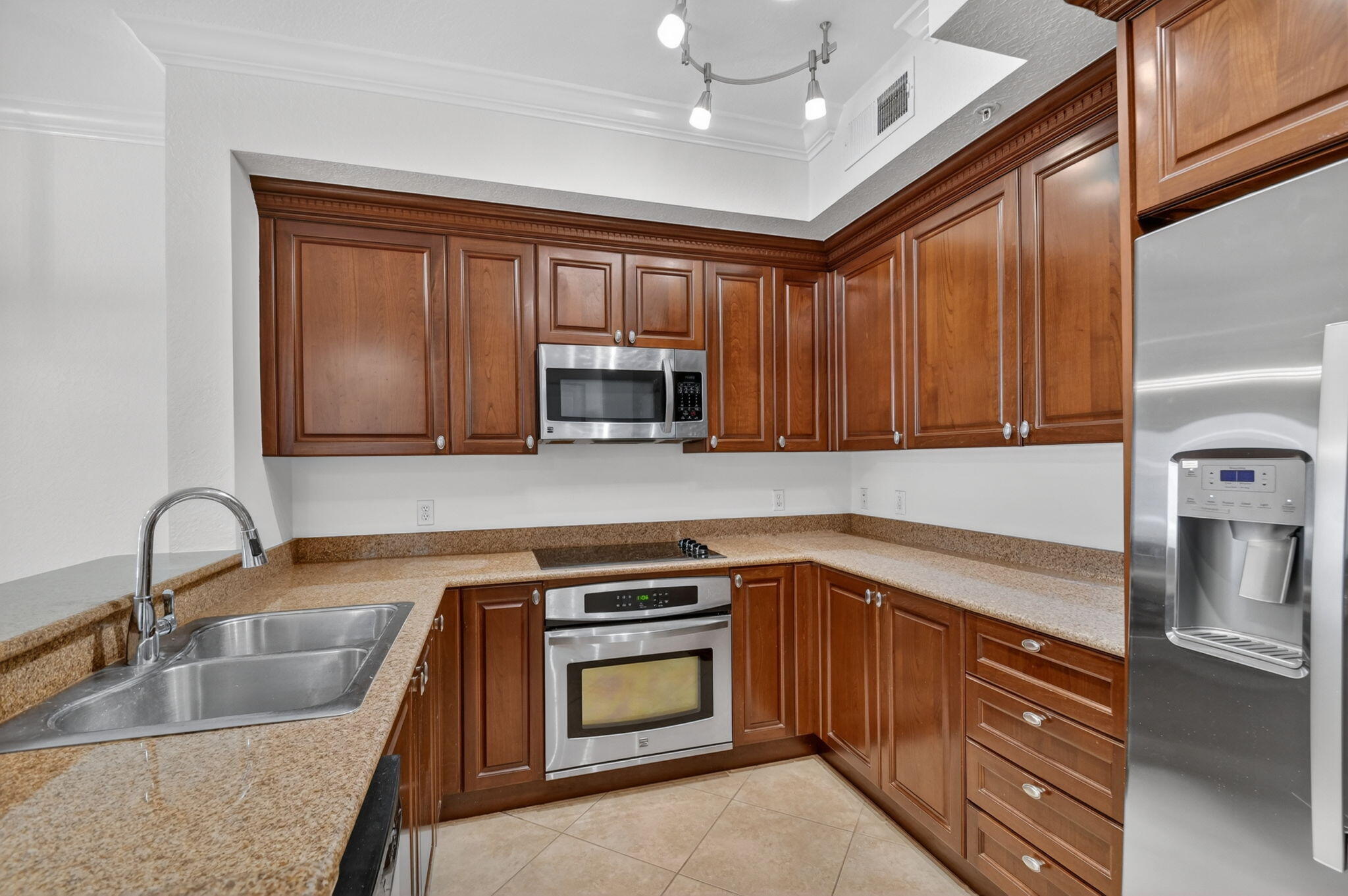 4 Renaissance Way, Unit 4109 Boynton Beach, FL 33426 - Photo 3 of 7 4109b