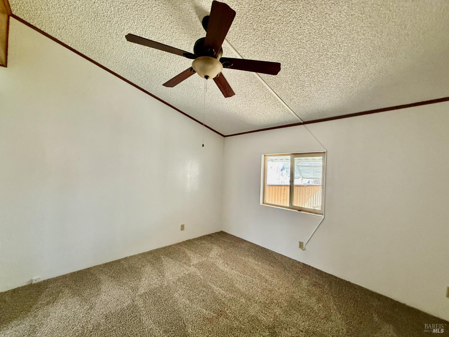 8148 D Street Windsor, CA 95492 - Photo 18 of 30 a view of empty room with ceiling fan