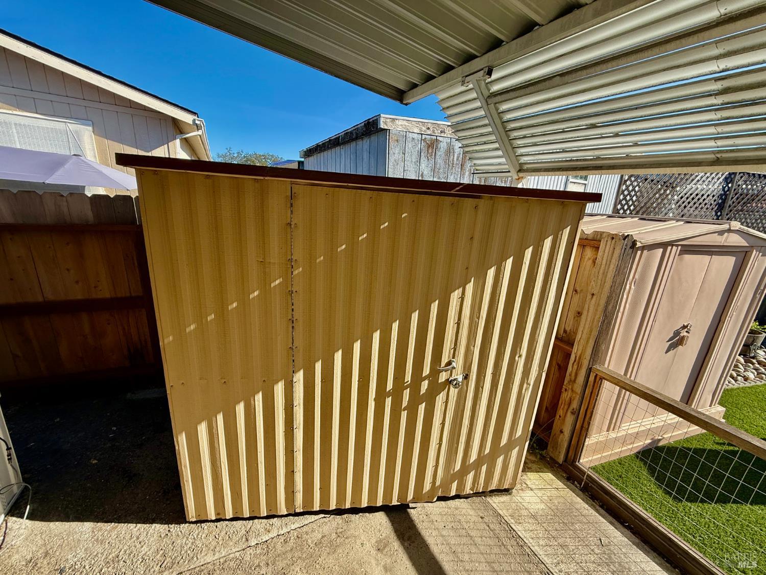 8148 D Street Windsor, CA 95492 - Photo 30 of 30 a view of a balcony