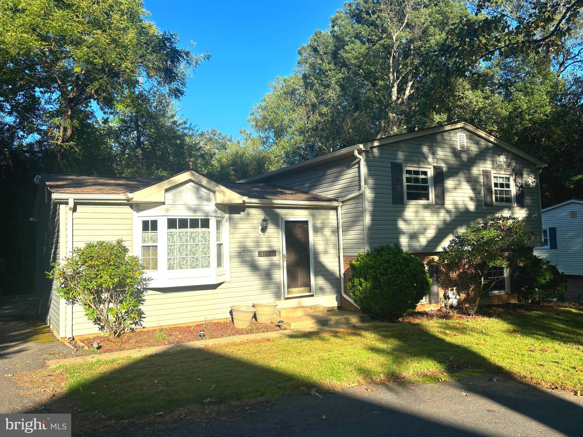 311 Adahi Road Southeast Vienna, VA 22180 - Photo 4 of 7 Gallery Image 4